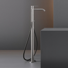 Cea Design Innovo INV 61 mezclador de baño de pedestal con ducha de mano | Edilceram Design