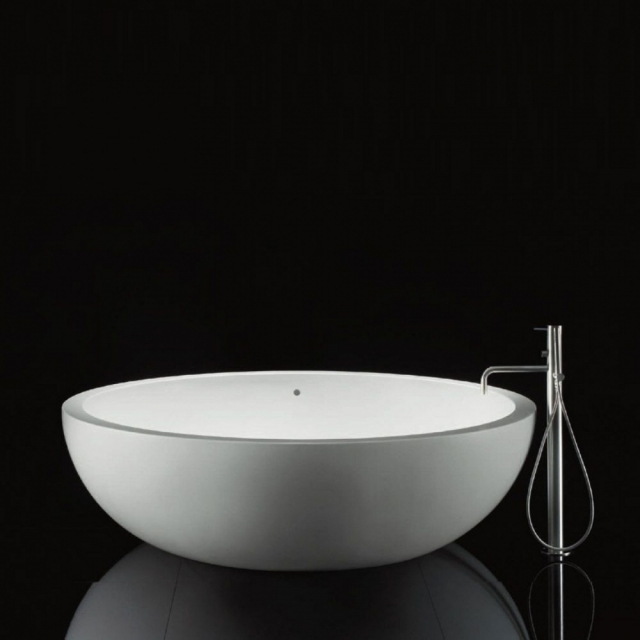 Boffi Tevere QAVISP01 bañera redonda de Corian | Edilceramdesign